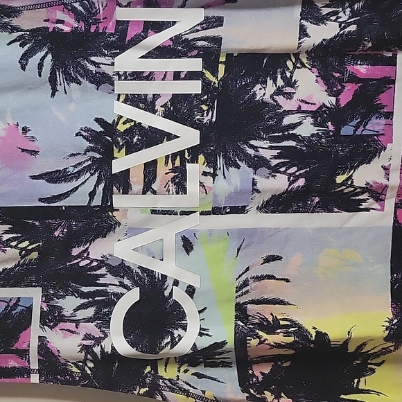 Calvin Klien Shirt - Picture 2 of 2